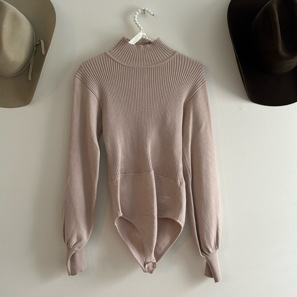 Zara Beige Open Back Sweater Bodysuit - Picture 2 of 2
